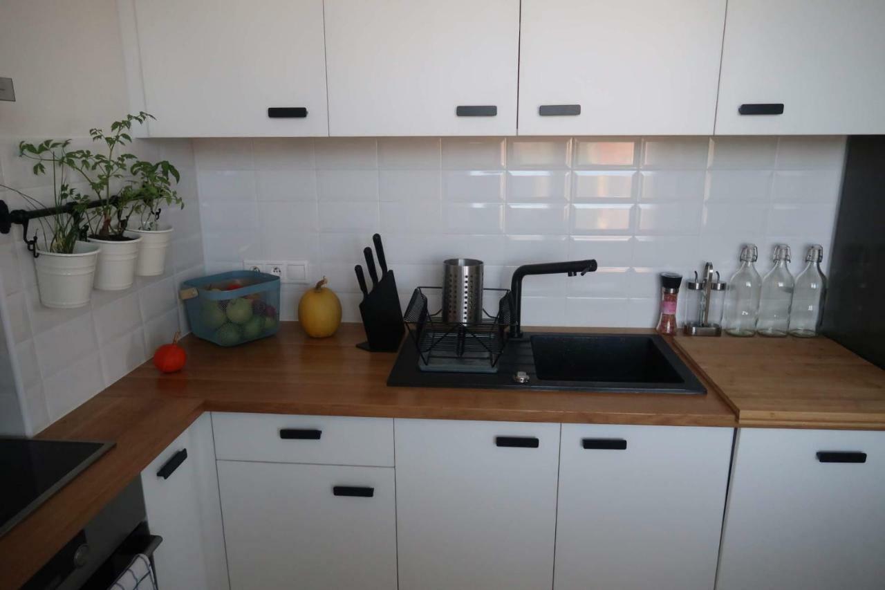 Hniezdo V Raji 1 - Luxurious Apartment 3 Min Walk To City Center Spišská Nová Ves Kültér fotó